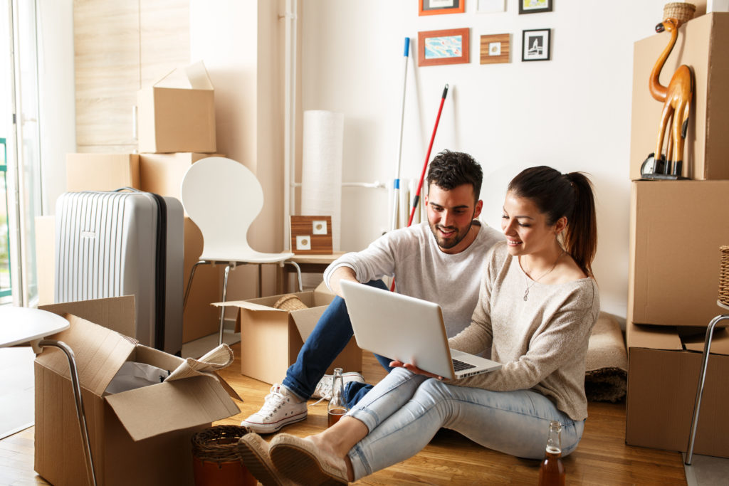 A young couople moving in